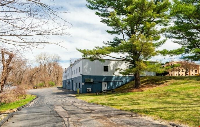 Preview of Industrial space for Rent at 159 Chestnut Street