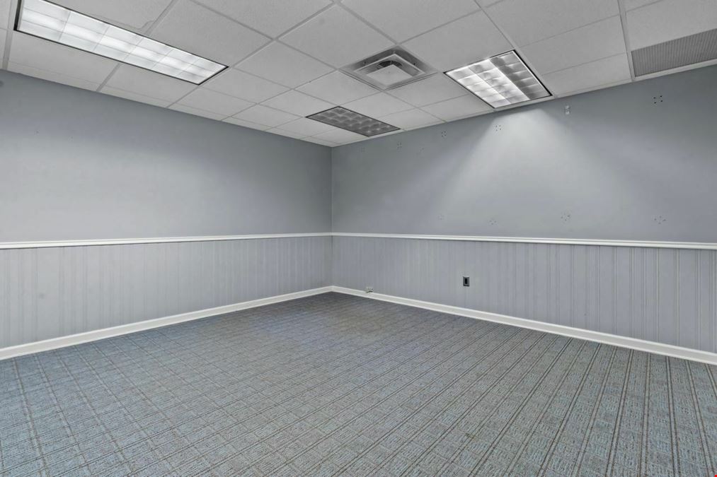 +/- 2,100 SF Fountain Square Commercial Suite