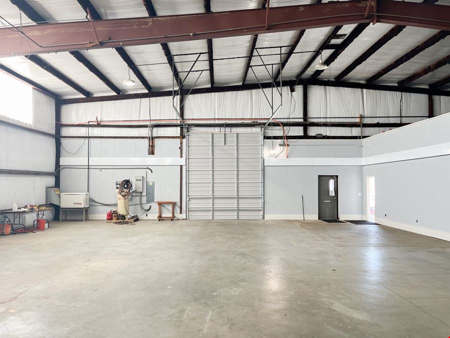 ±10,000 SF Office-Warehouse in Elmwood Corridor