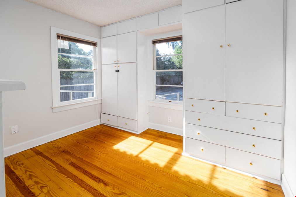 1621 Emerson Street, Jacksonville, FL 32207