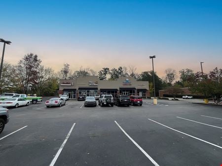 Preview of Retail space for Rent at 3985 Parkwood Rd