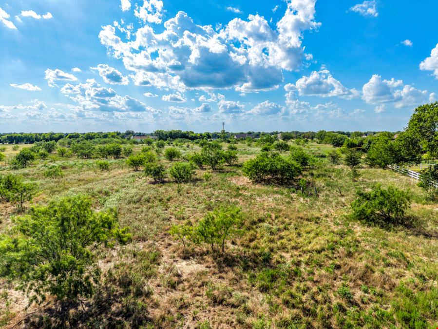 Land Multi-Family Development in Oak Ridge - 7348 N State Highway 34