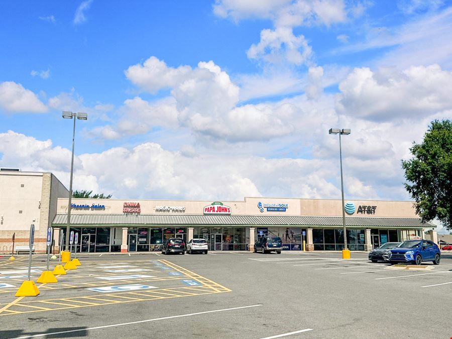 Sulphur Plaza: Endcap and Inline Suites in Kroger-Anchored Center