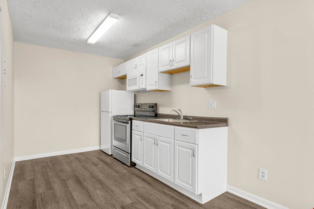 644 Caladium Cir