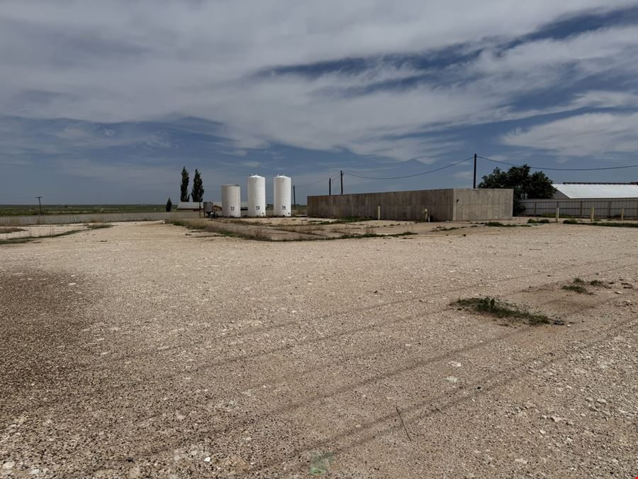 1561 Highway 82