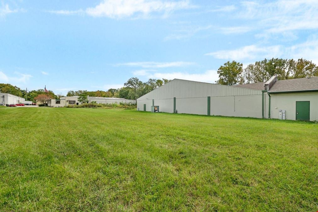 1220 Richards St, Joliet, IL 60433