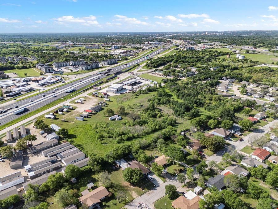 4901 Interstate 35 N
