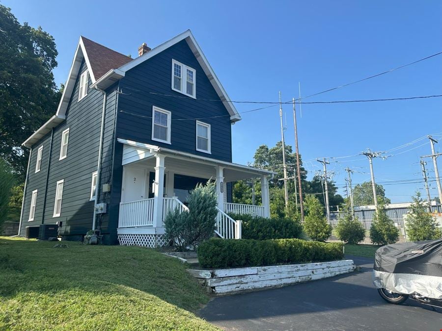1029 Lancaster Ave