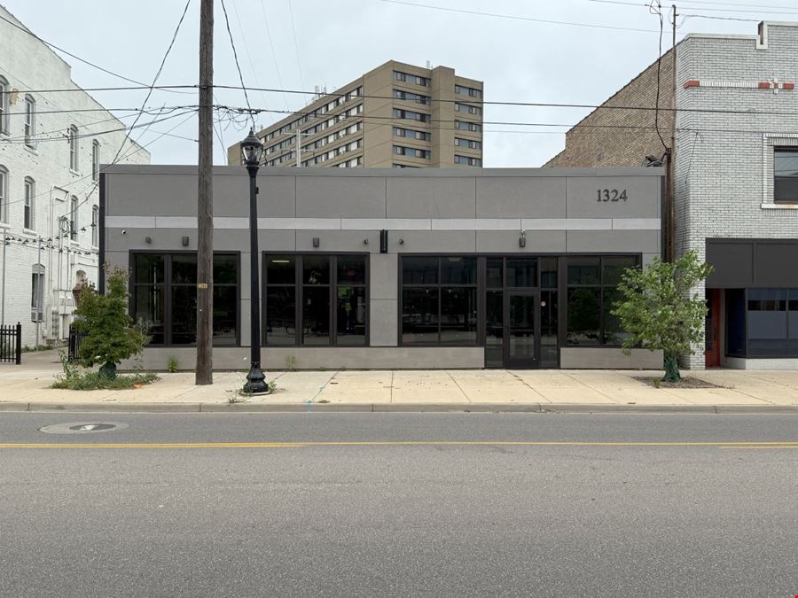 1324 Portage St