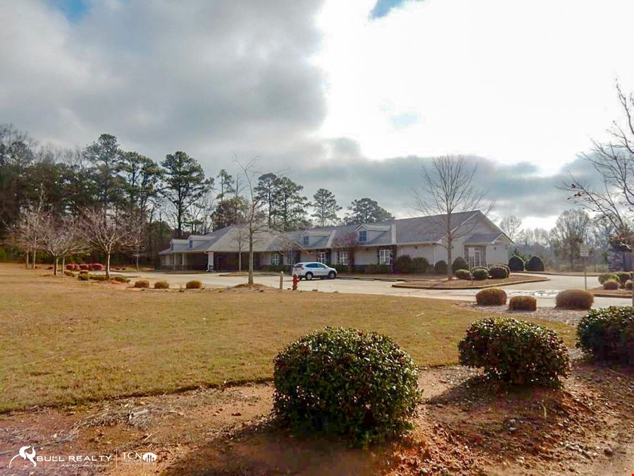 12 Unit Healthcare Facility | ±8,878 SF | For Lease