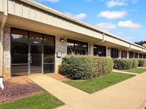 4720 University Blvd