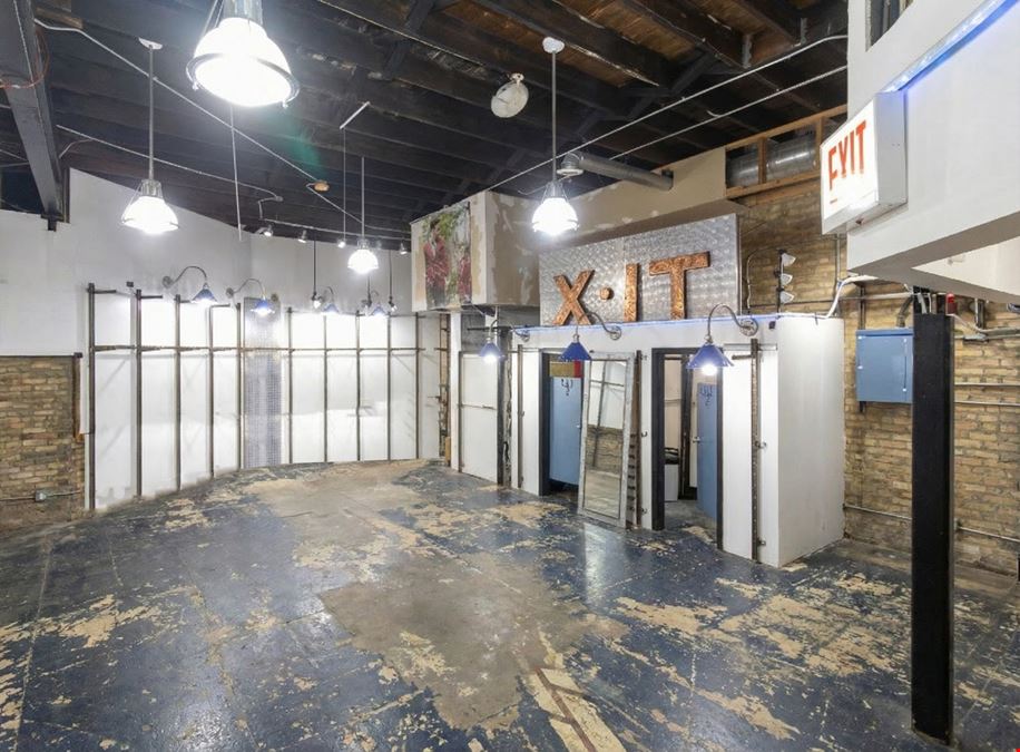 2950 W. Fullerton Ave | For Lease