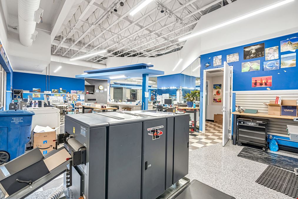 2727 North Grove Industrial Drive Suite 135