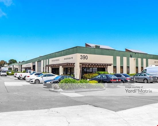Preview of Industrial space for Rent at 390 Swift Avenue