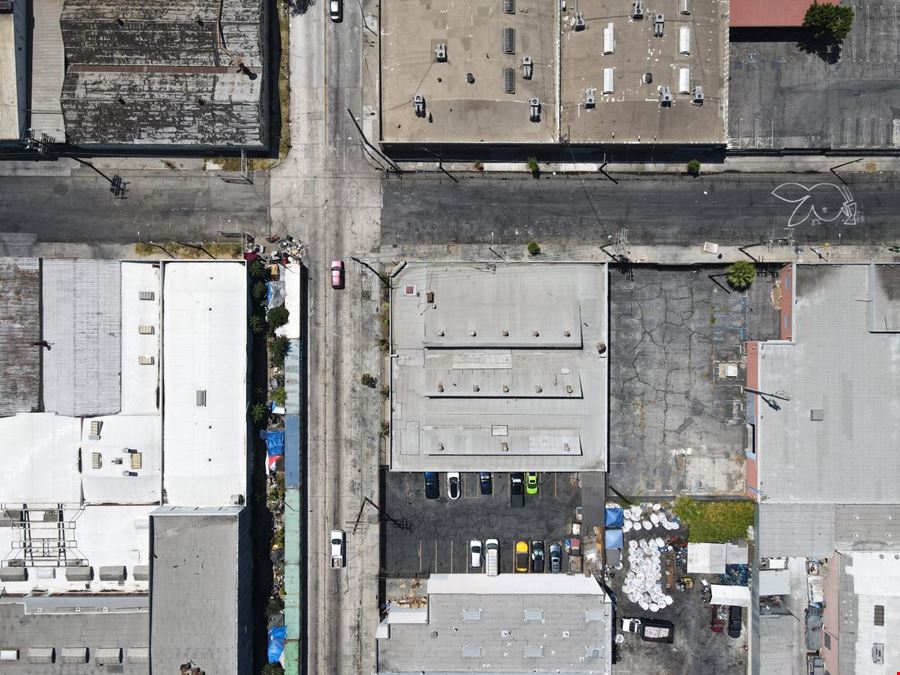 5725 S San Pedro St, Los Angeles, CA