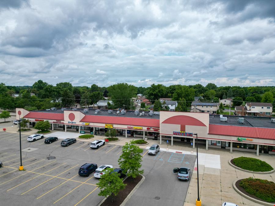 819-965 East Auburn Road