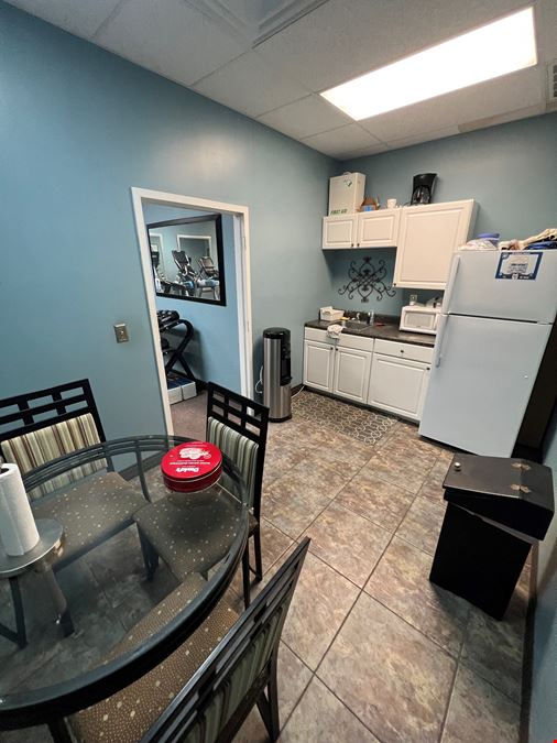6881 Kingspointe Pkwy, Unit 10, Orlando, FL 32819