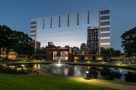 Preview of commercial space at 1455 West Loop Freeway South