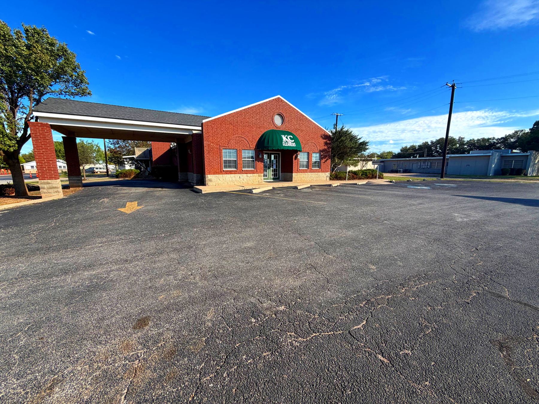 181 S Pioneer Dr