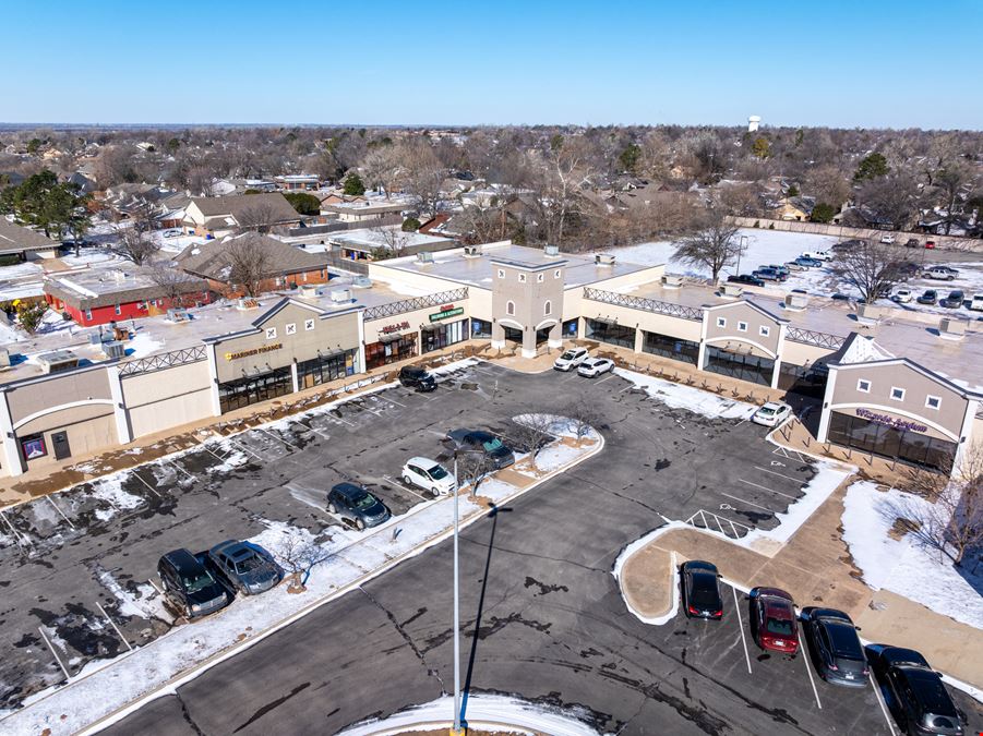 River Oaks Plaza/Retail