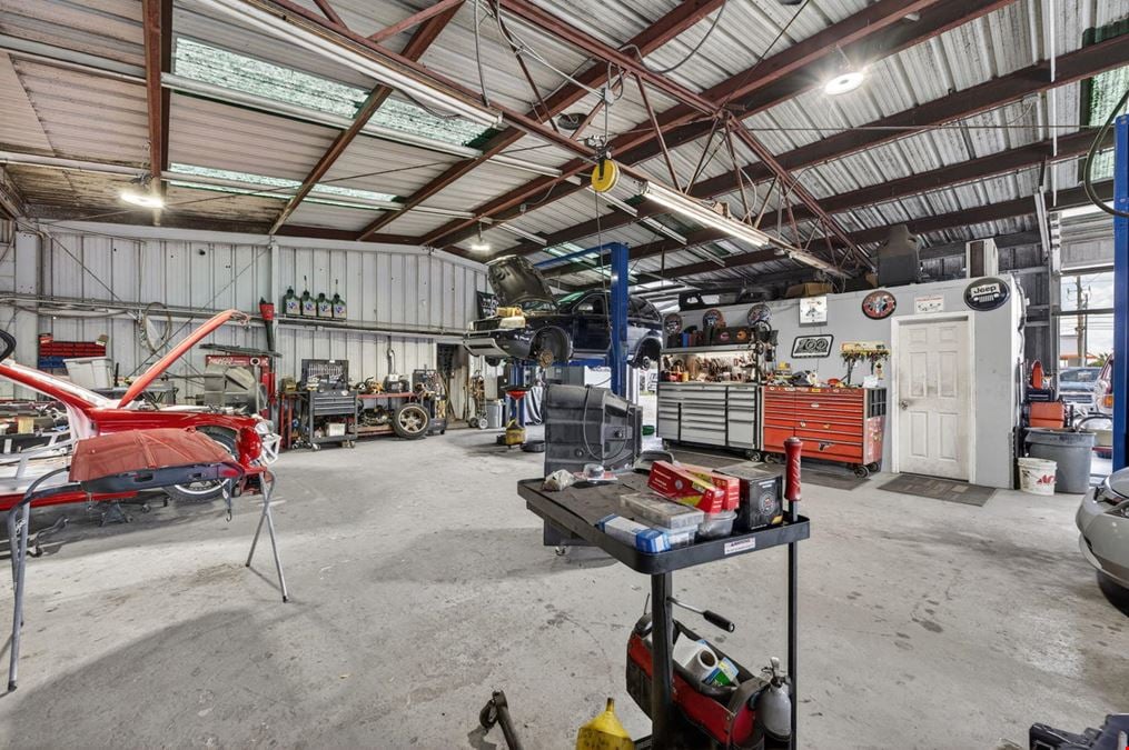 Auto Repair and Retail For Sale or Lease