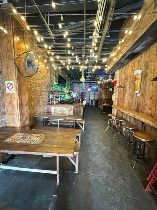 1,600 SF | 1612 Madison Street | Built-Out Bar/Restaurant for Lease