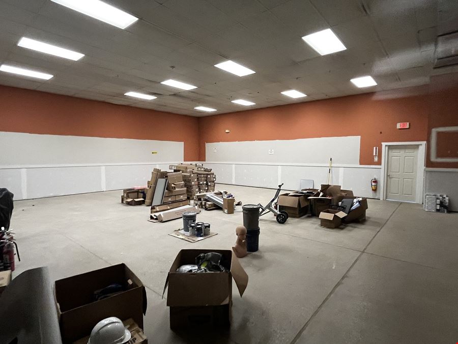 27,000 SF Industrial Building and Laydown Yard