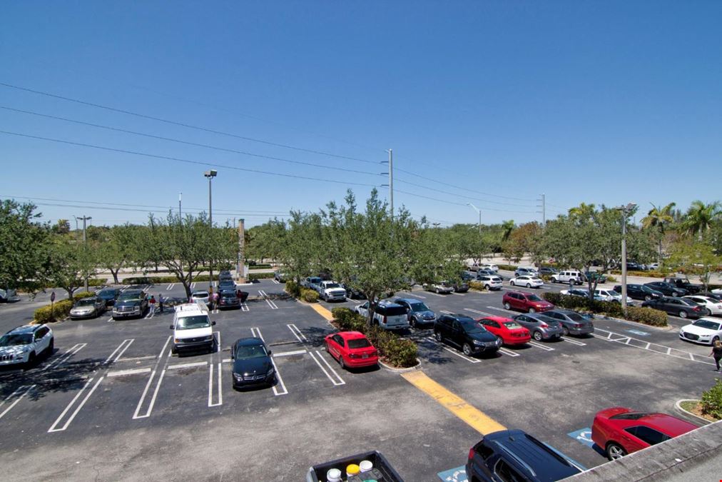 Pinecrest Center