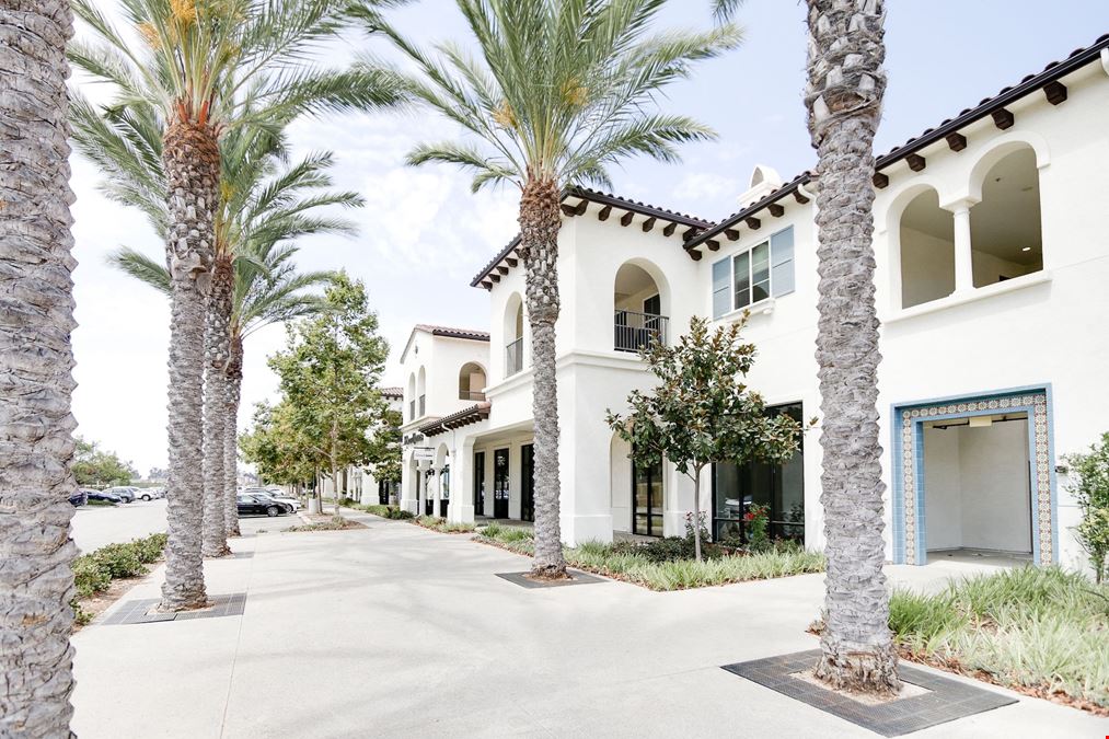 END-CAP NEWLY BUILT RETAIL | Camino Tierra Santa Nr 101 Highway