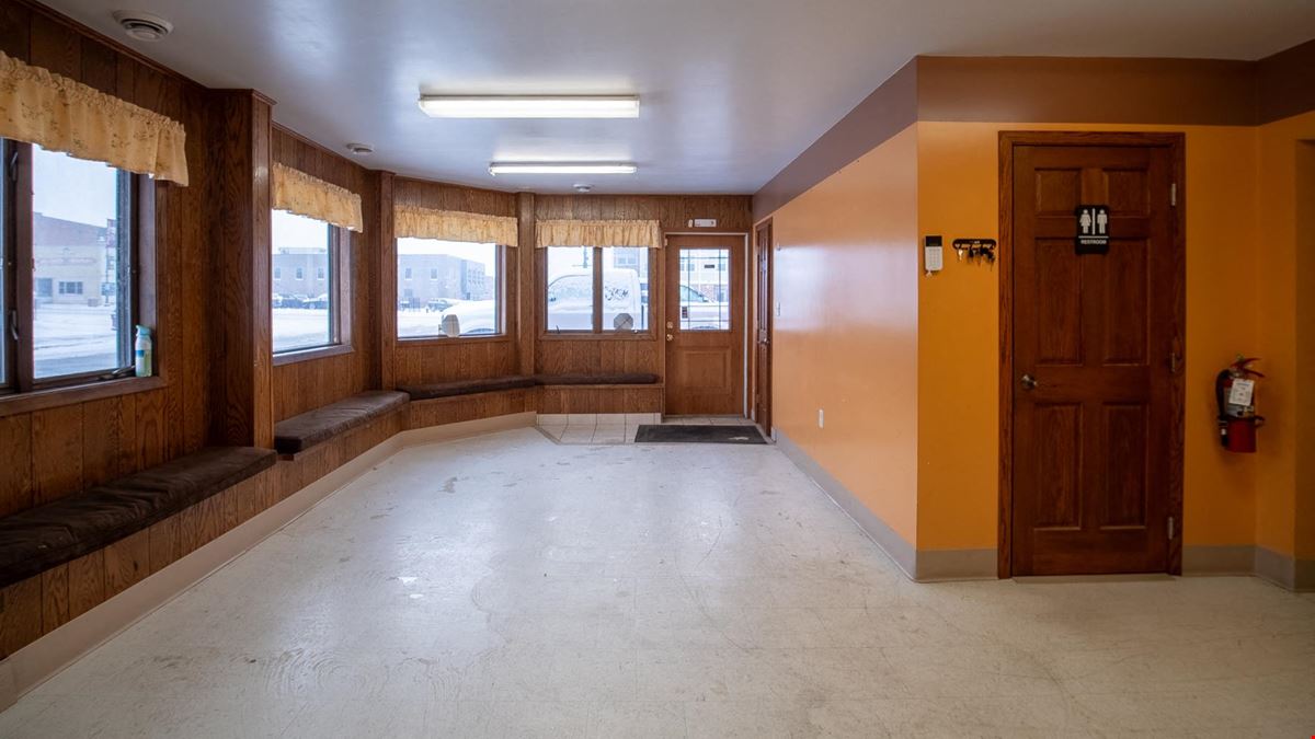 Main Street Commercial Kitchen – Perfect for Restaurant or Catering