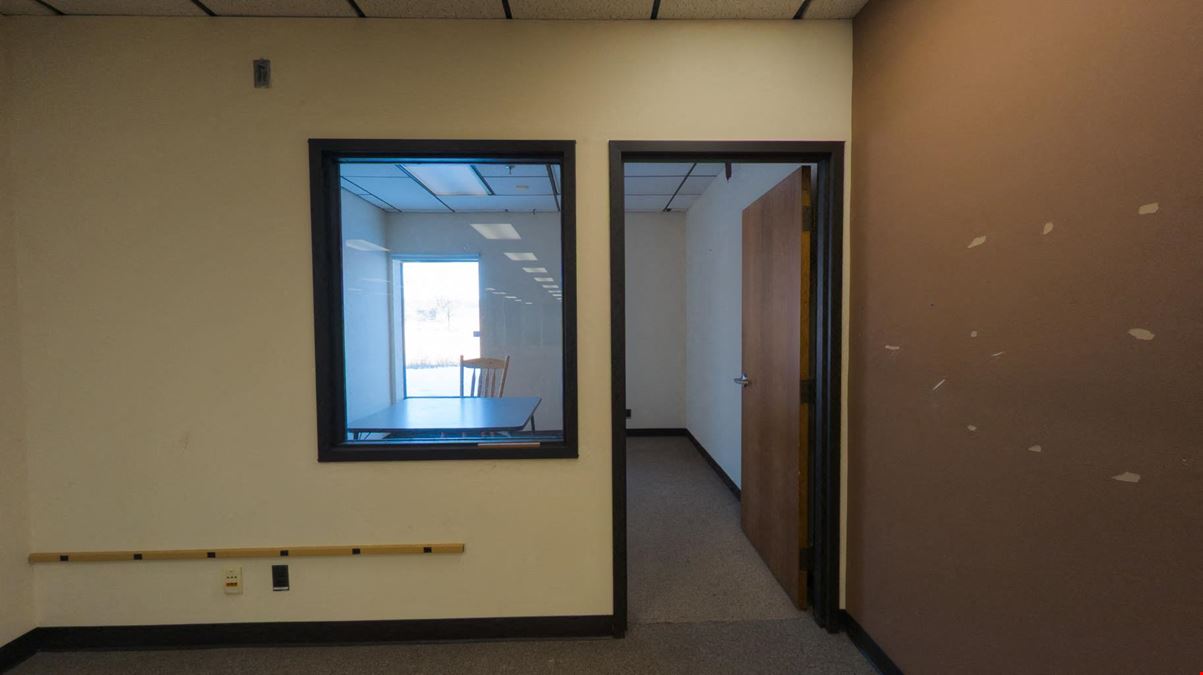 2450 Marion Road SE - Mixed-Use Building For Sale 