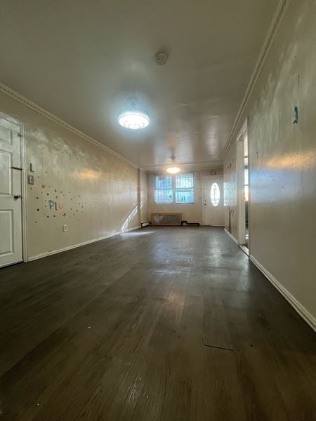 Preview of Office space for Rent at 728 Myrtle Avenue