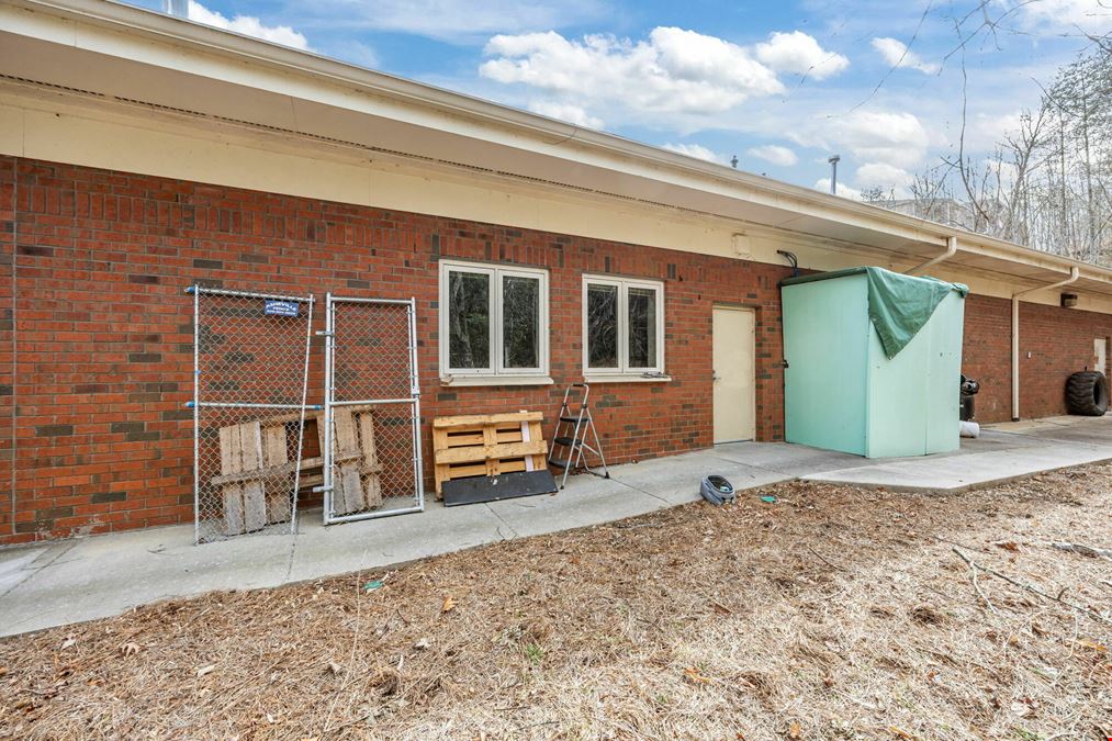 9 Walden Ridge Dr, Suite 30 - Lab Space