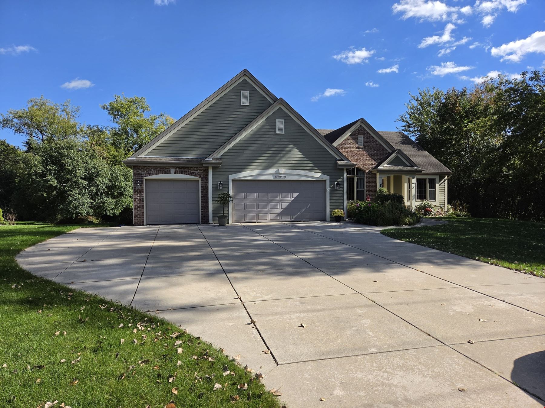 W193S6794 Hillendale Drive