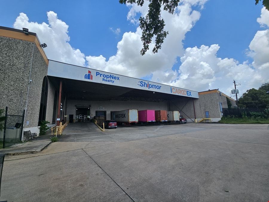 7207 North Loop East Freeway