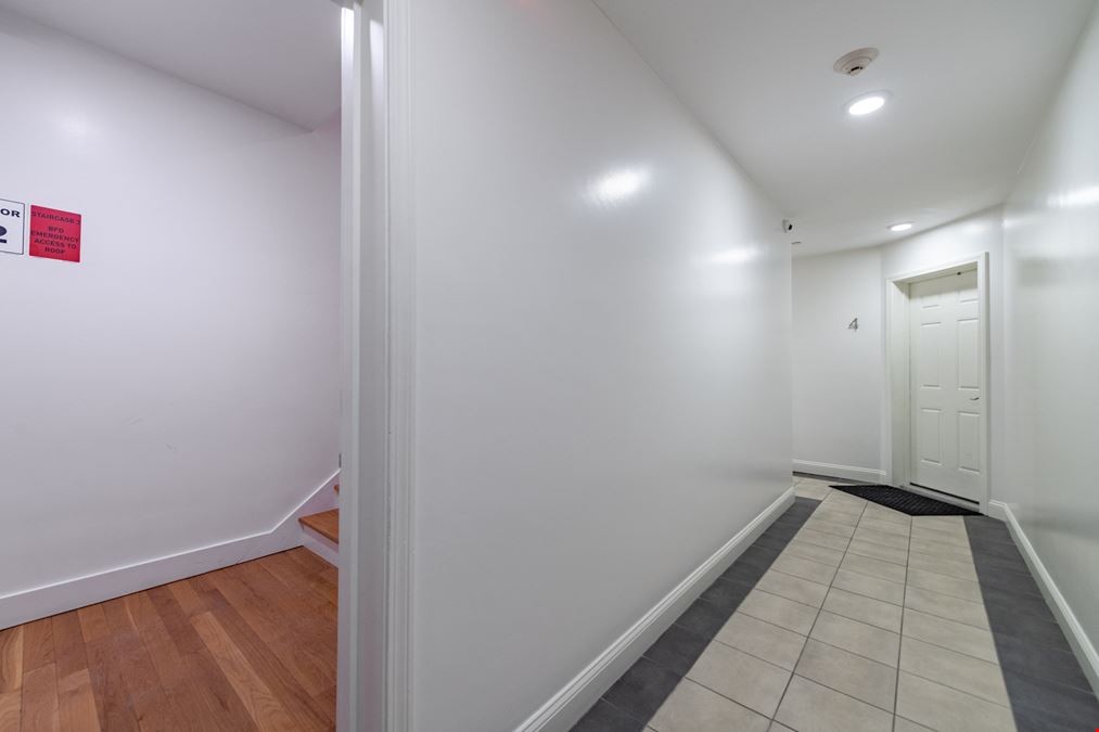 10 Roxbury Street