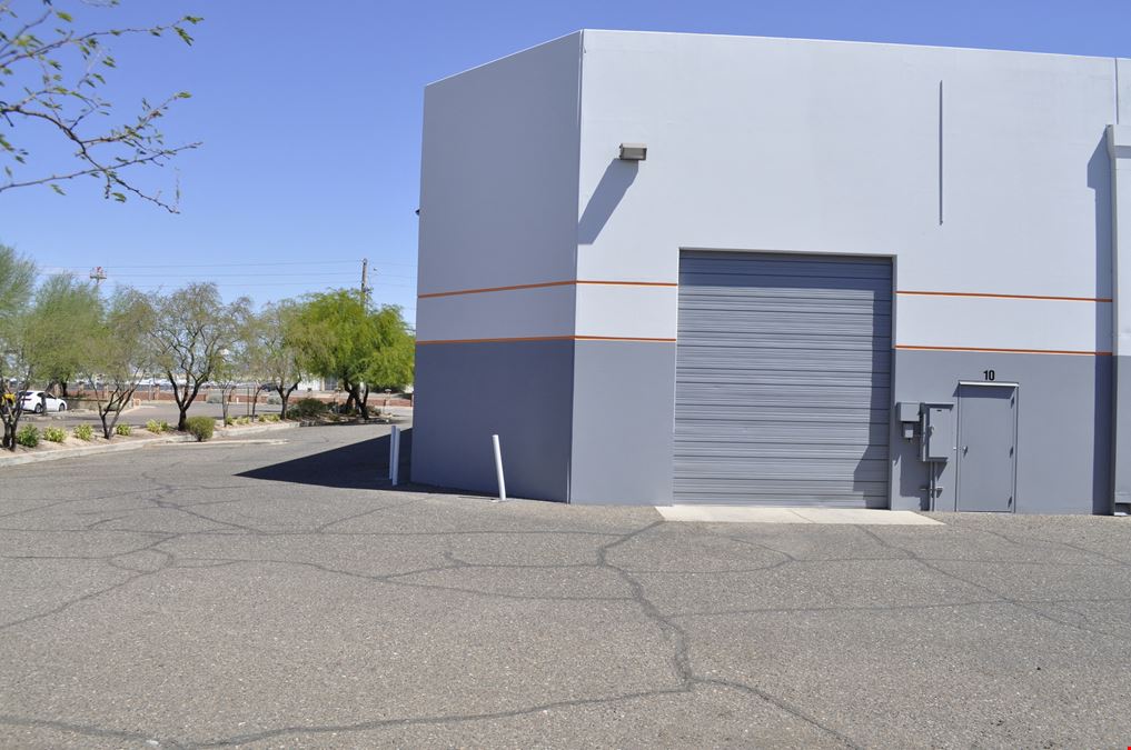 301 W Deer Valley Rd