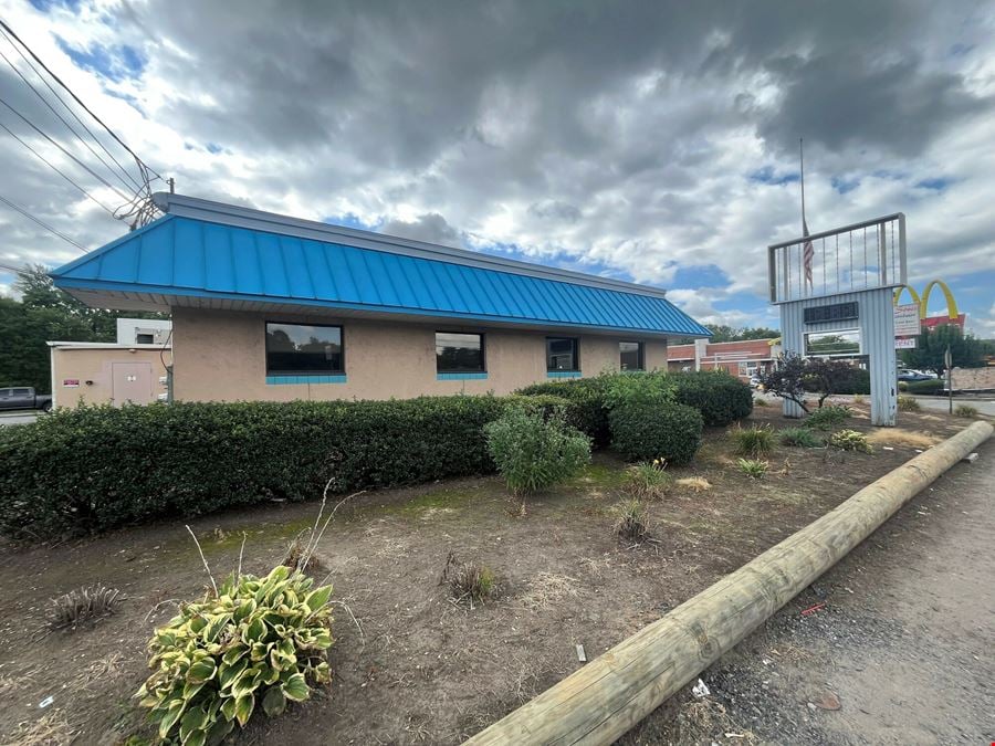 734 Sans Souci Pkwy - Strip Center