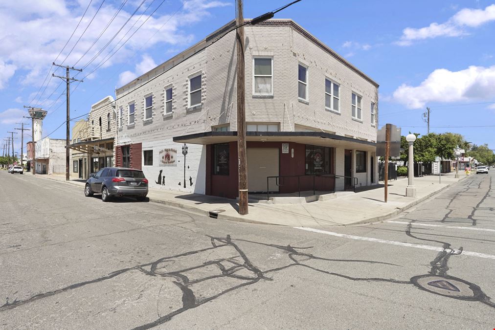 2 N Main St