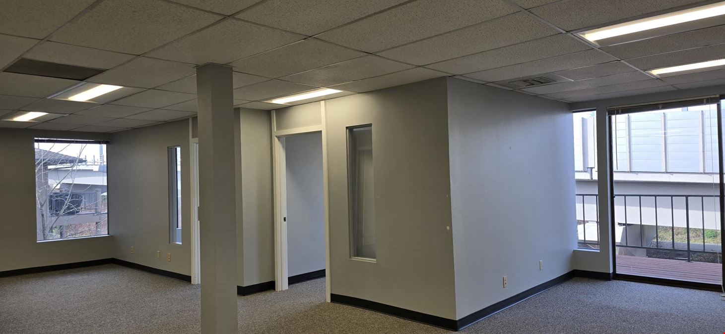 Nine Lake Bellevue - Unit 213