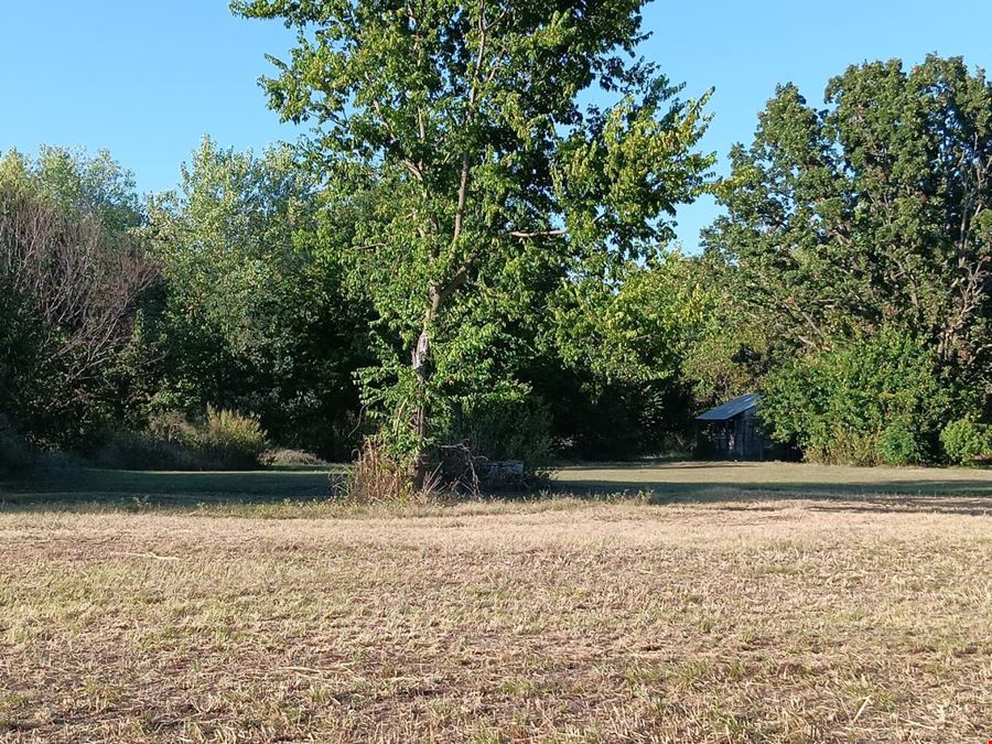 10 Acres of Commercial Land in Neosho, MO