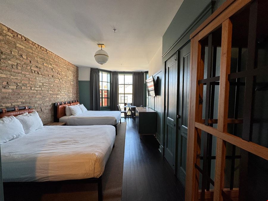 Chicago Hotel Collection | Wrigleyville