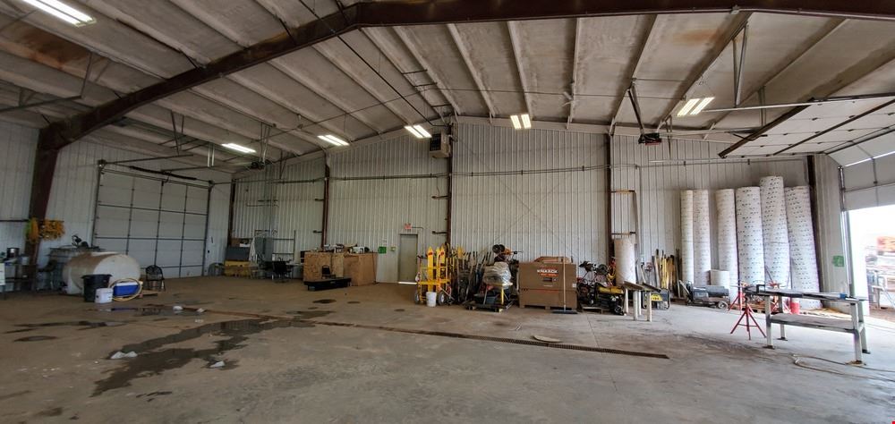 SALE: 8,000 SQ FT Shop on 4+ Acres