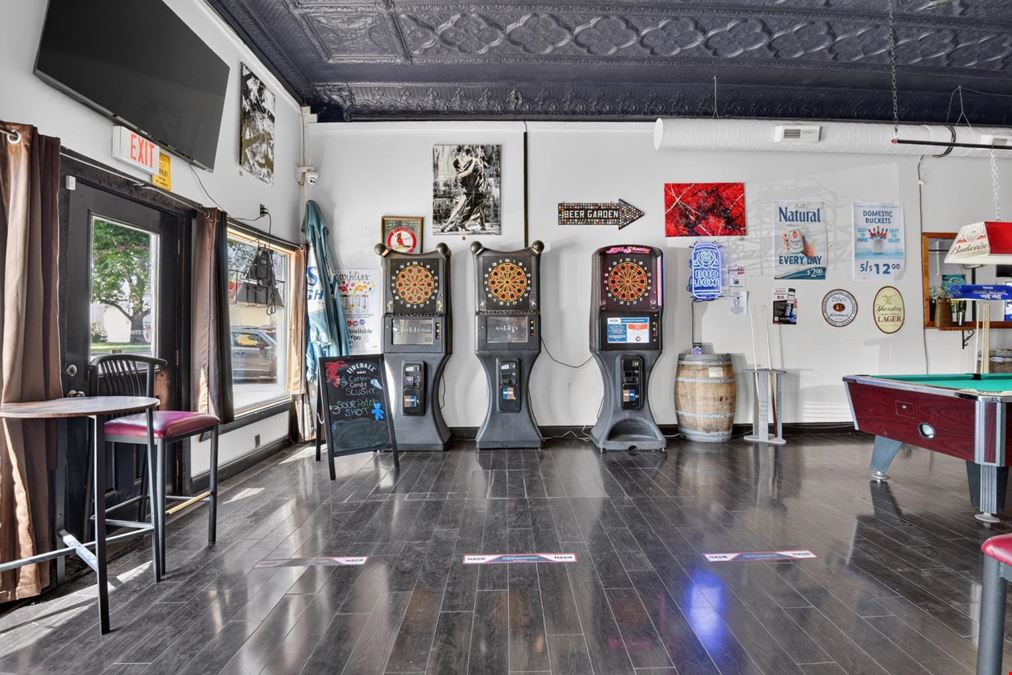 Benderz - 400 Washington St, Auburn IL  62615