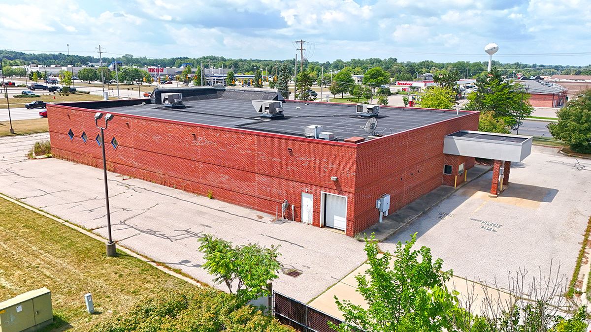 715 S. Clinton St.