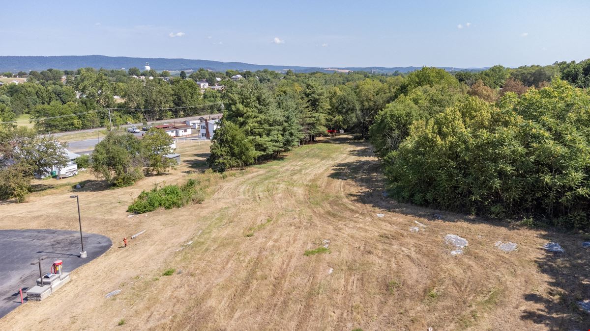 2.2 ACRE COMMERCIAL LOT AVAILABLE