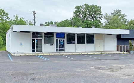 Preview of Retail space for Sale at 32330 Grand River Ave