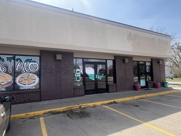 Preview of Retail space for Rent at 5501 Holdrege St