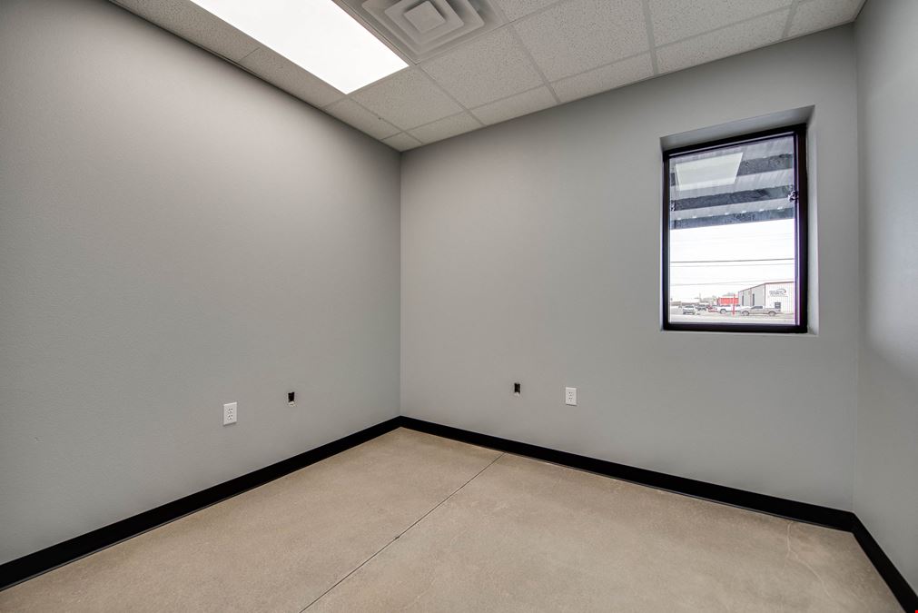 New Construction Warehouse & Crane Served Maintenance Shop
