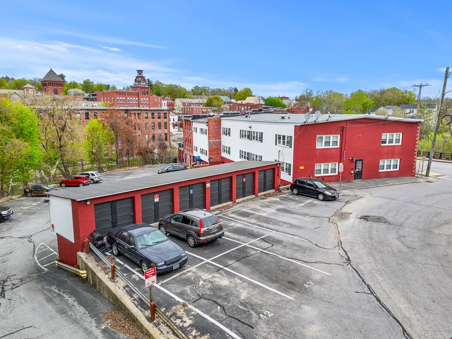 90 Main St